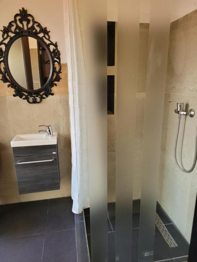 Mag Motel Bukarest Eksteriør billede