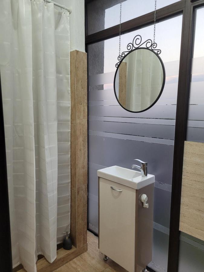 Mag Motel Bukarest Eksteriør billede